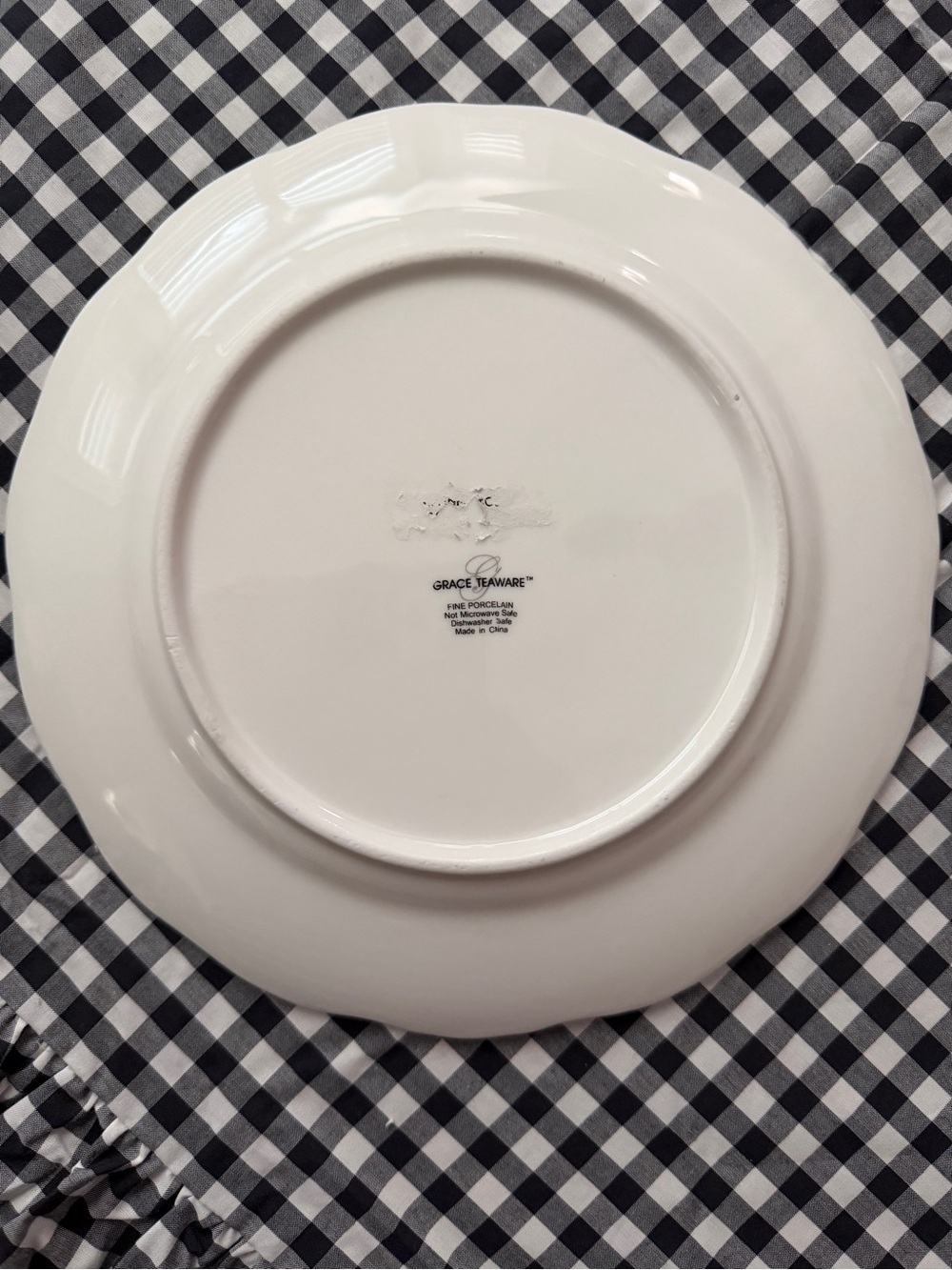 Set of 4 Halloween Salad Plates Black and white Haunted Mansion - Picture 7 of 7
